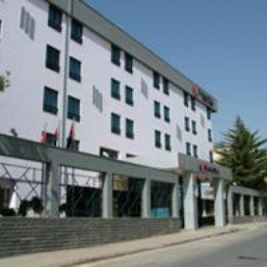 Ramada Hotel & Suites Amman Exterior foto